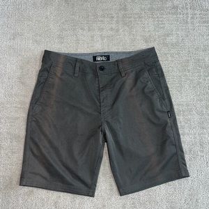 O’Neil hybrid board shorts